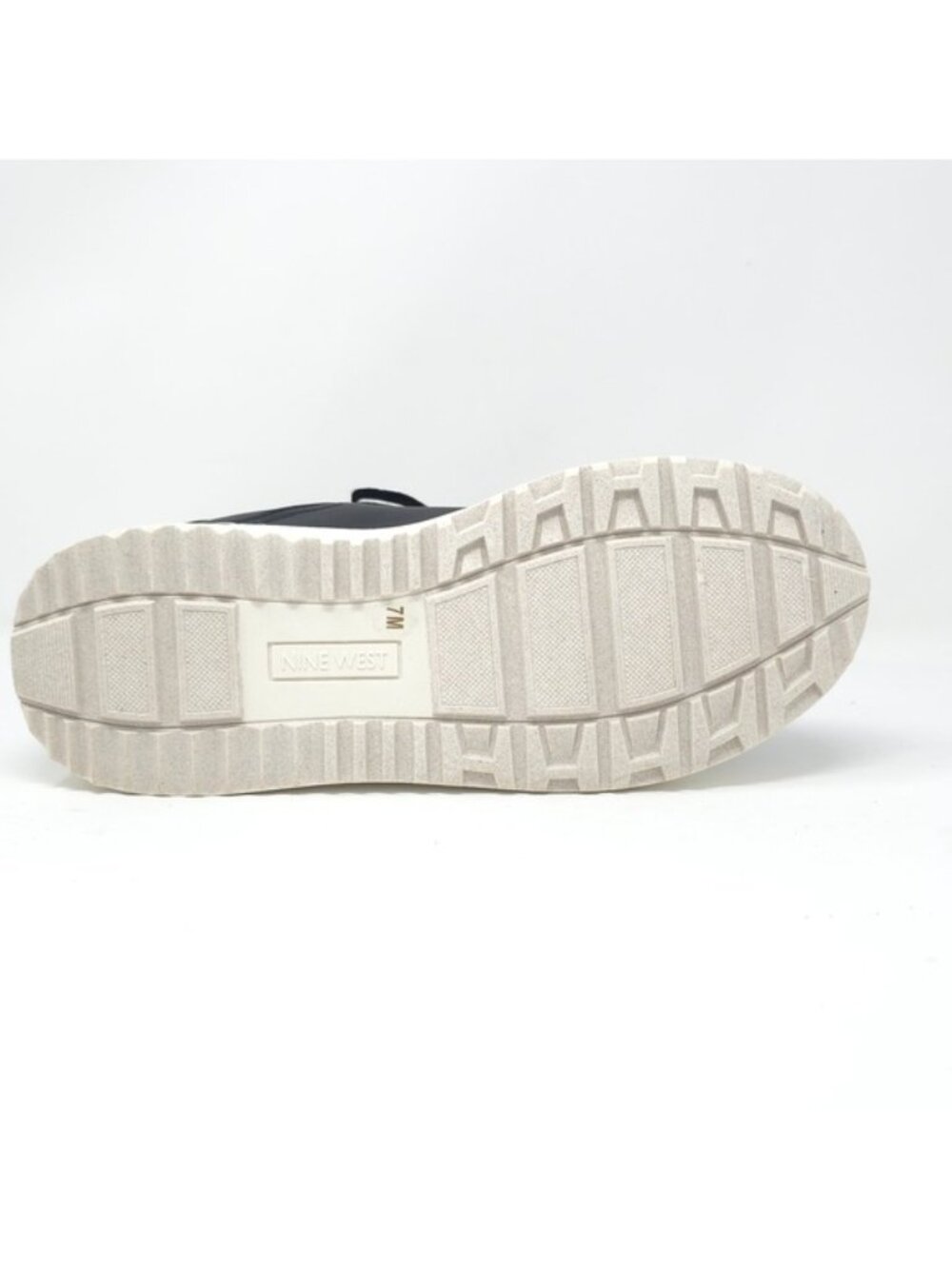 Nine West Black Platform Sneakers with Cream Lined Collar 7M - Picture 5 of 11